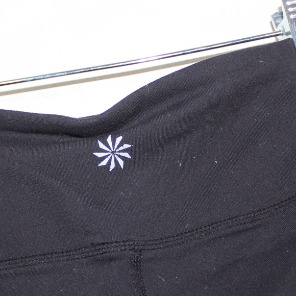 🎄Athleta Woman’s Black Cropped Leggings Size XXS - Picture 5 of 7
